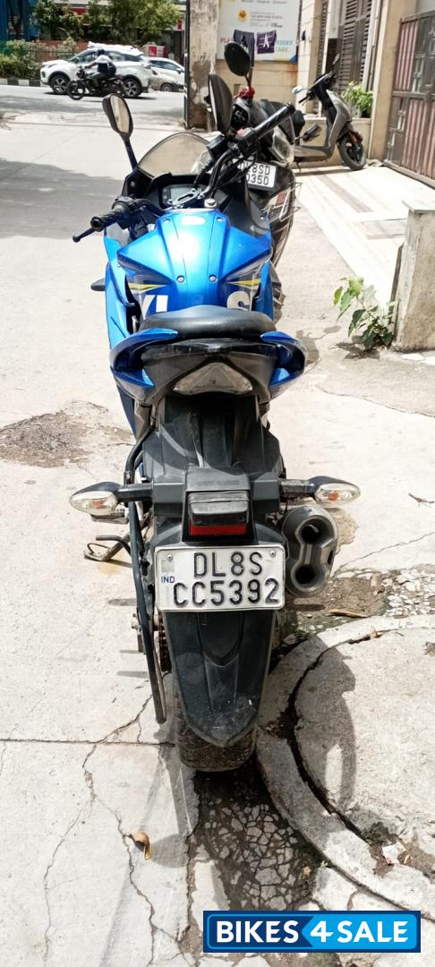 Met.triton Blue Suzuki Gixxer SF