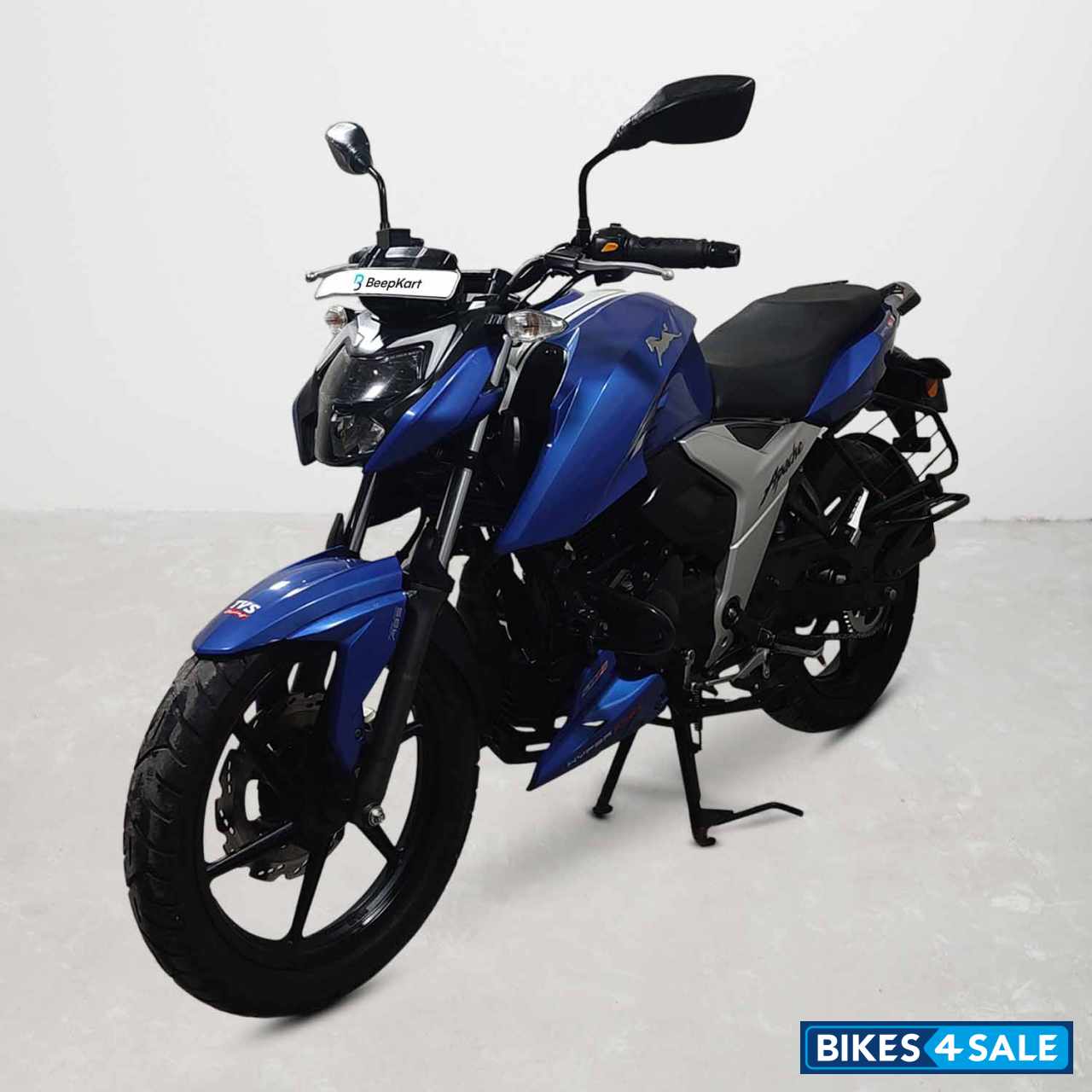 TVS Apache RTR 160 4V