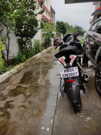 Black Bajaj Pulsar RS 200 ABS