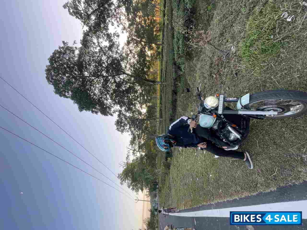 Haileys Teal Jawa 42 Dual Channel ABS Cosmic Carbon