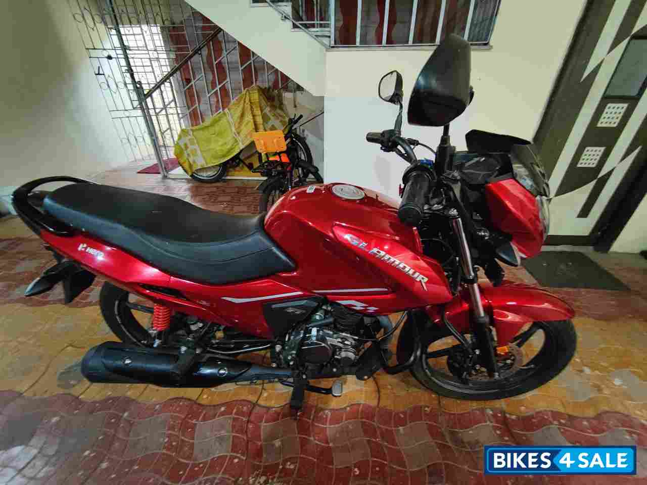 Red Hero Glamour Xtec