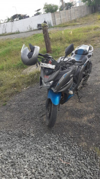 Gray Yamaha Fazer 25