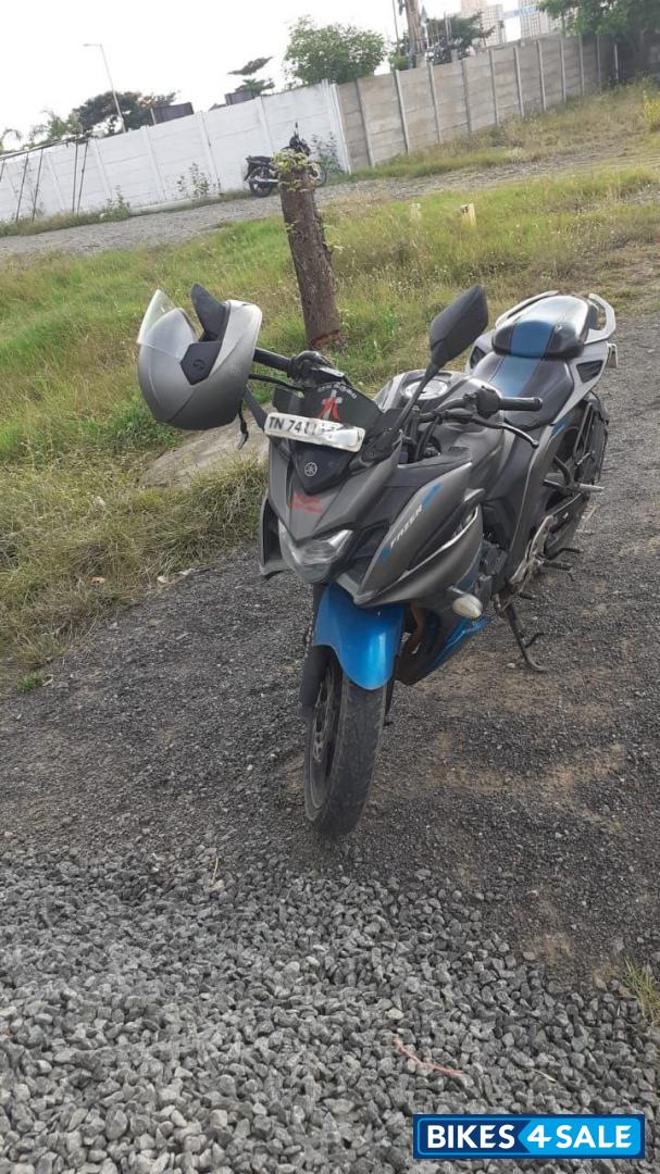 Gray Yamaha Fazer 25