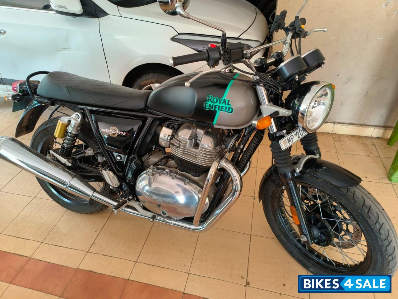 Downtown Drag Royal Enfield Interceptor 650 Twin