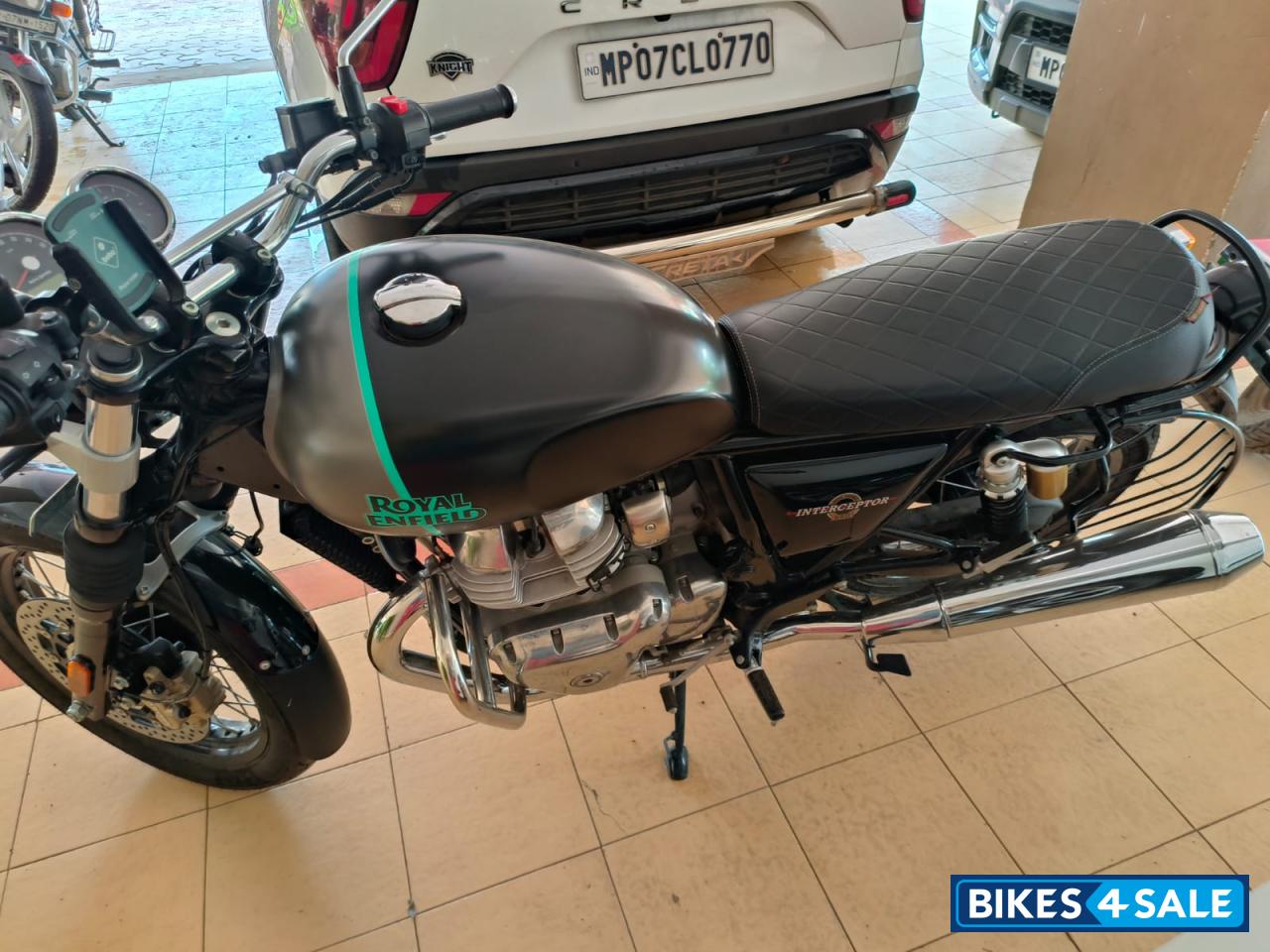 Downtown Drag Royal Enfield Interceptor 650 Twin