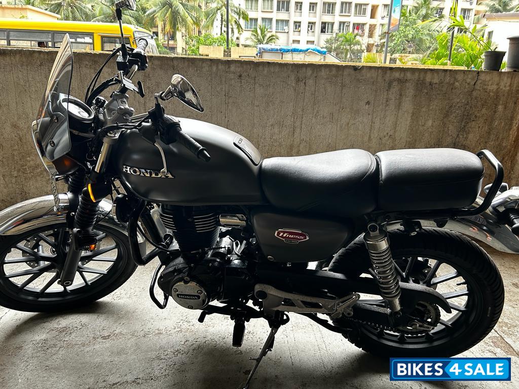 Matte Grey Honda Hness CB350 DLX