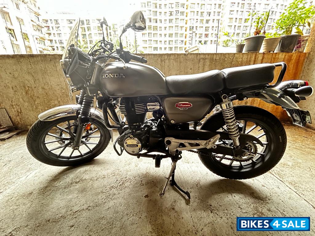 Matte Grey Honda Hness CB350 DLX
