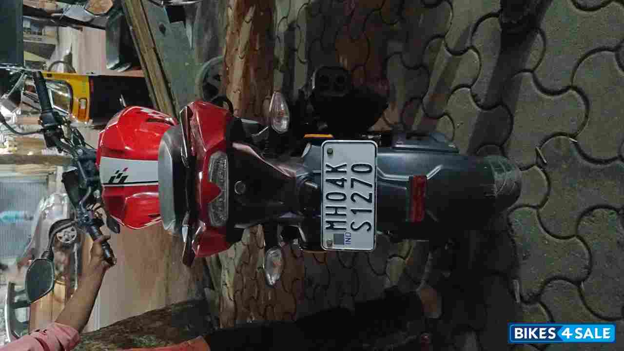 Red TVS Apache RTR 160 4V BS6