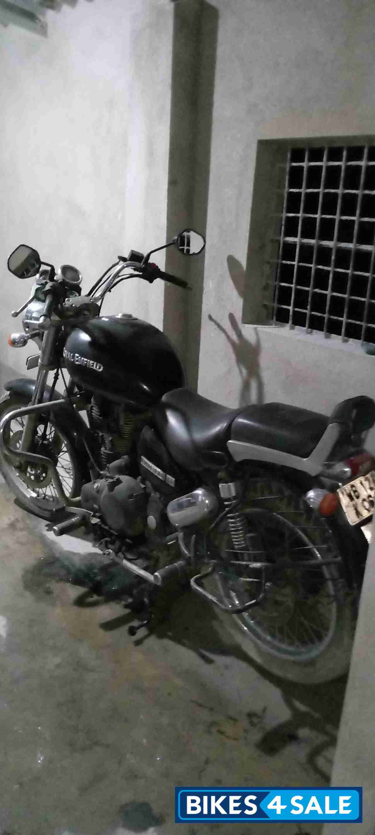 Matte Stone Royal Enfield Thunderbird 350