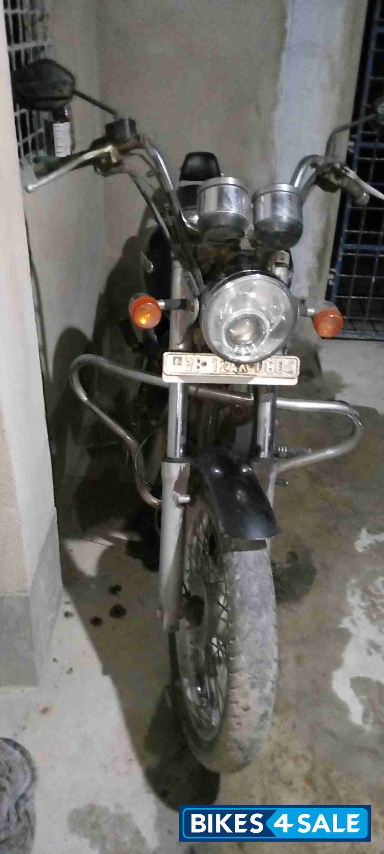 Matte Stone Royal Enfield Thunderbird 350