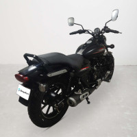 Bajaj Avenger Street 220