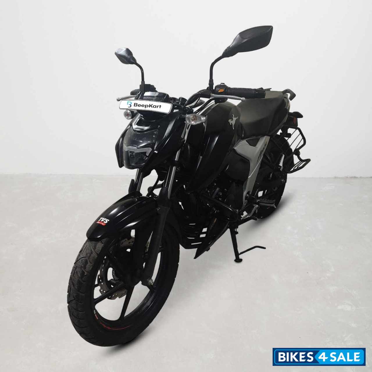 TVS Apache RTR 160 4V