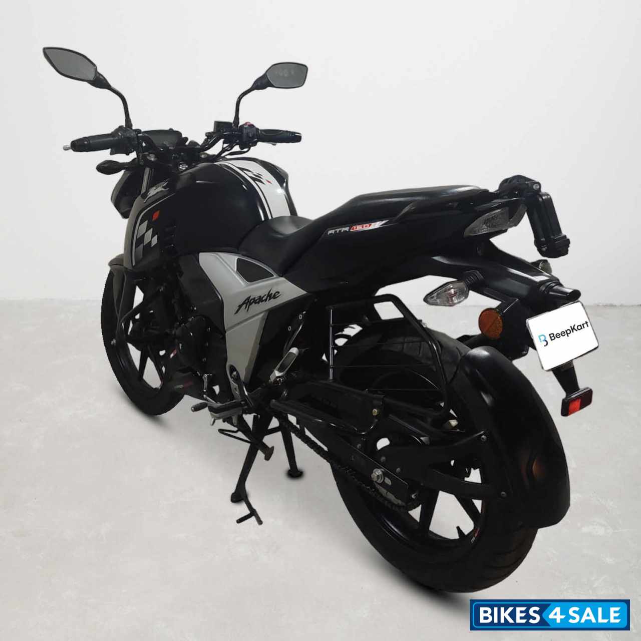 TVS Apache RTR 160 4V