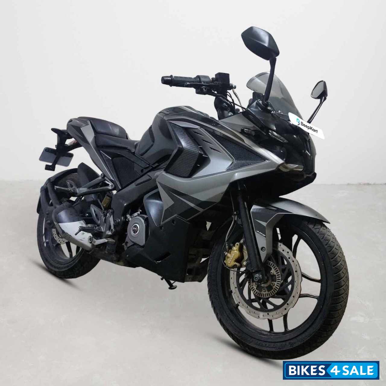 Bajaj Pulsar RS 200
