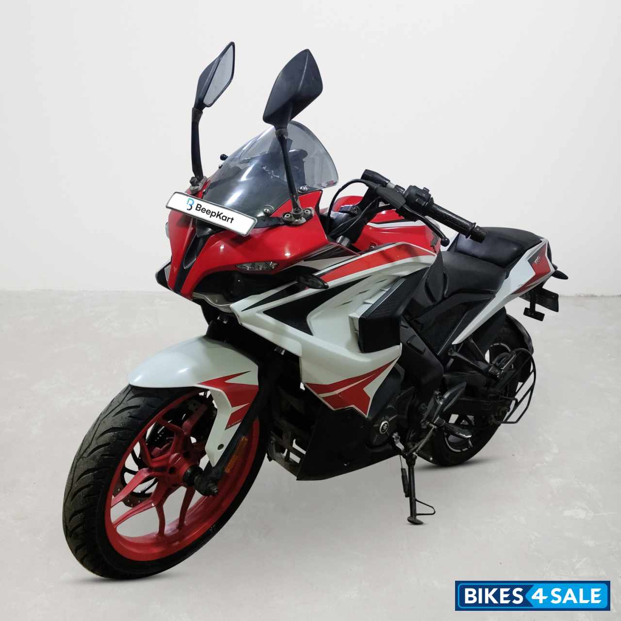 Bajaj Pulsar RS 200