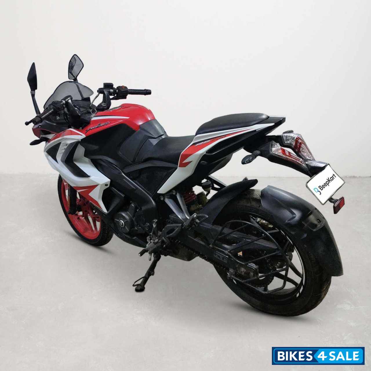 Bajaj Pulsar RS 200