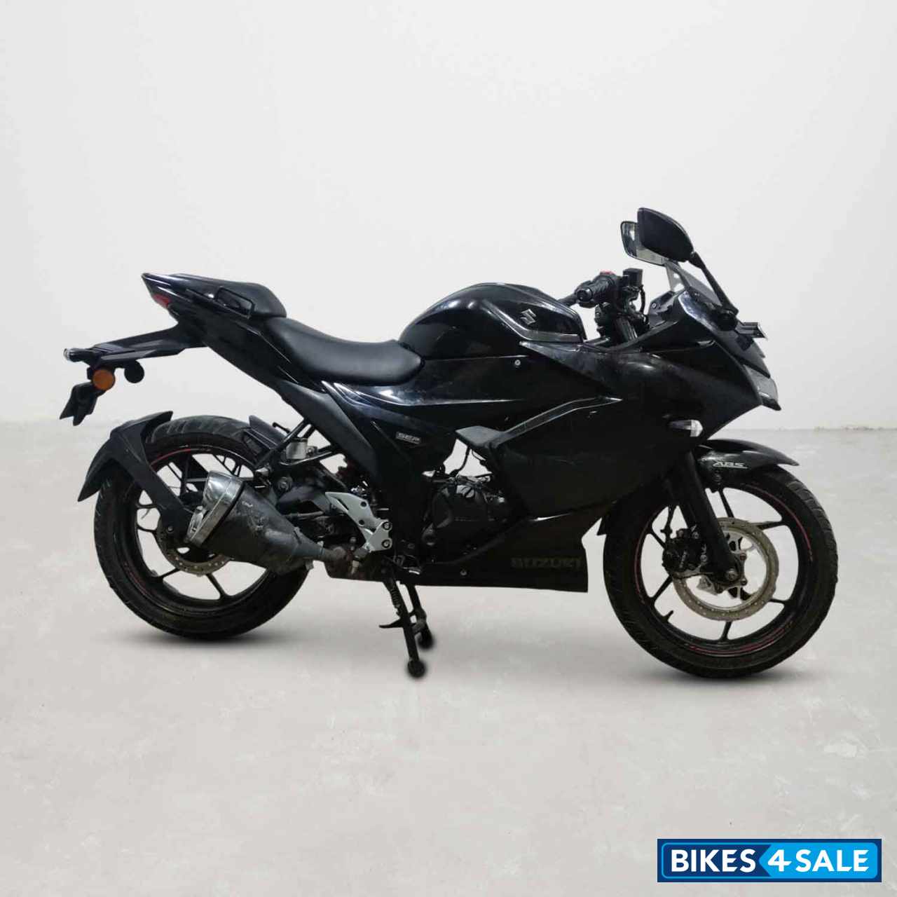 Suzuki Gixxer SF