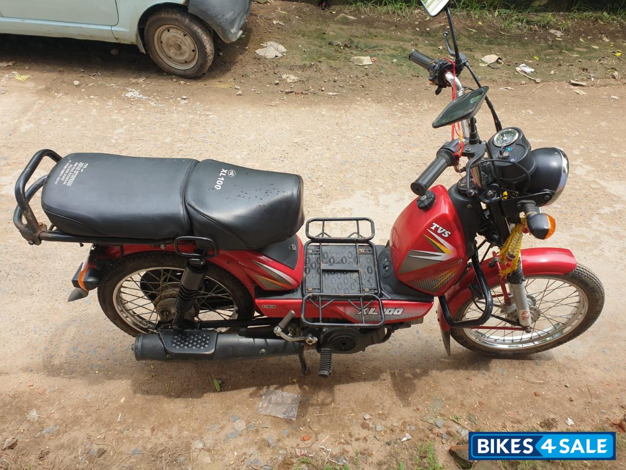 Red TVS XL 100 Red TVS XL 100