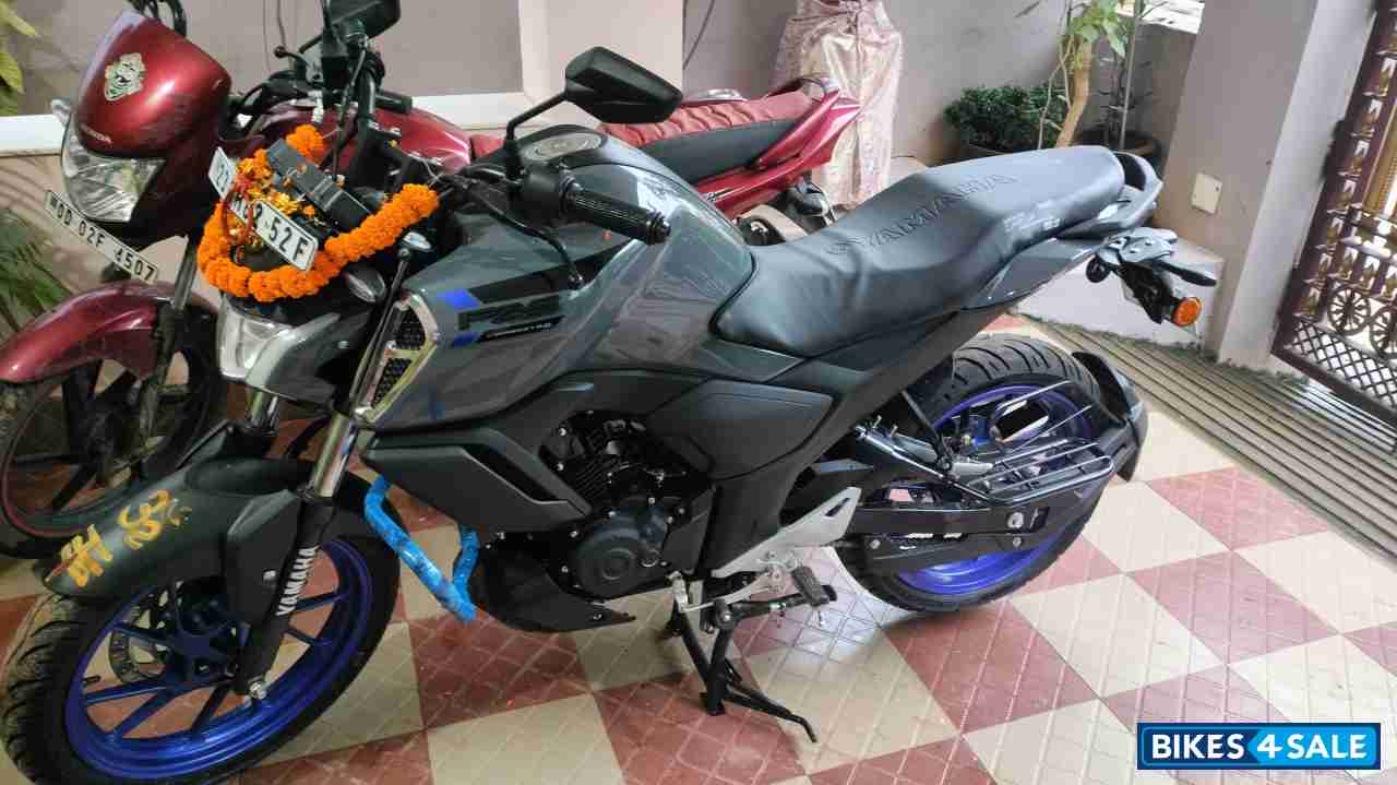 Yamaha FZ-S FI Ver 4.0 DLX