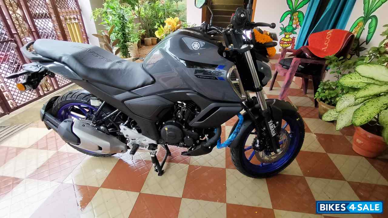 Yamaha FZ-S FI Ver 4.0 DLX
