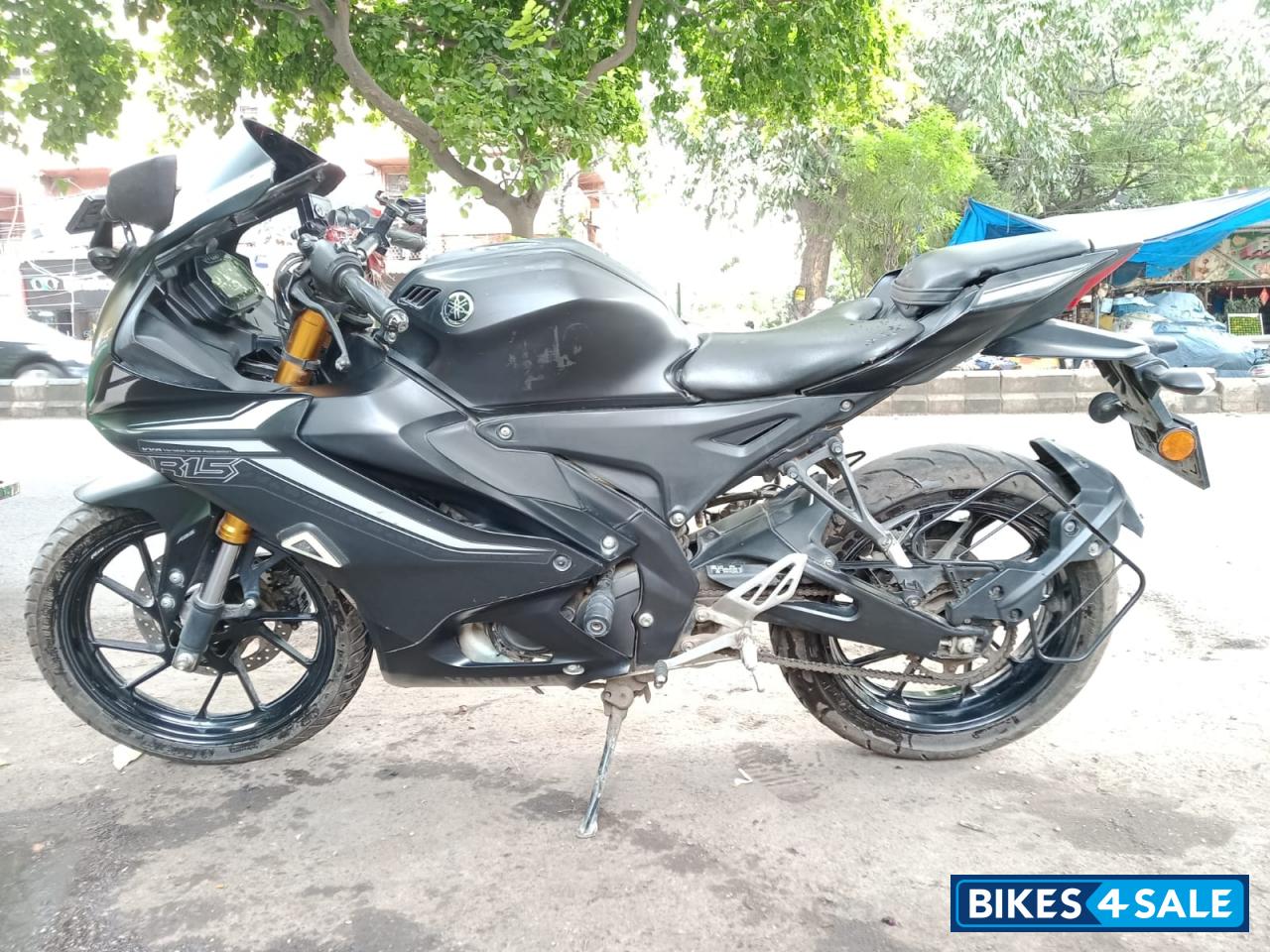 Yamaha R15 V4