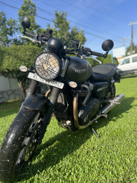 Triumph Street Twin