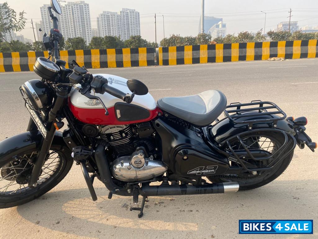 Jasper Red Jawa 42 Bobber Dual Channel ABS