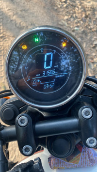 Jasper Red Jawa 42 Bobber Dual Channel ABS