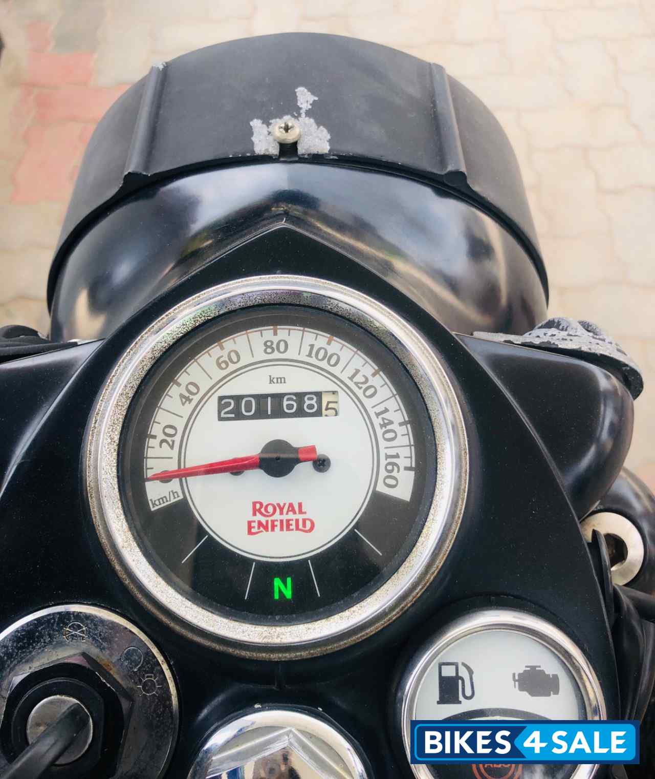 Royal Enfield Classic Stealth Black