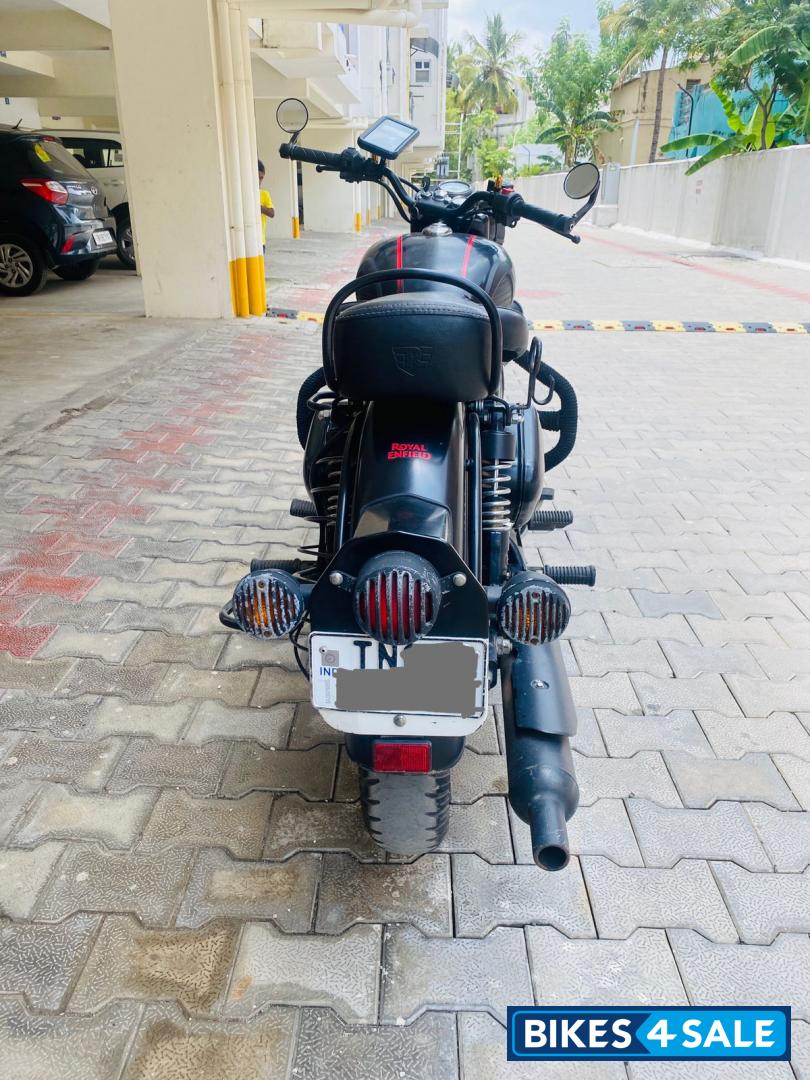 Royal Enfield Classic Stealth Black