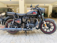 Royal Enfield Classic Stealth Black