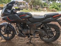 Bajaj Pulsar 180F Neon