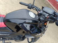 Black TVS Raider 125