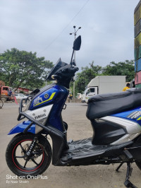 Yamaha Cygnus Ray ZR