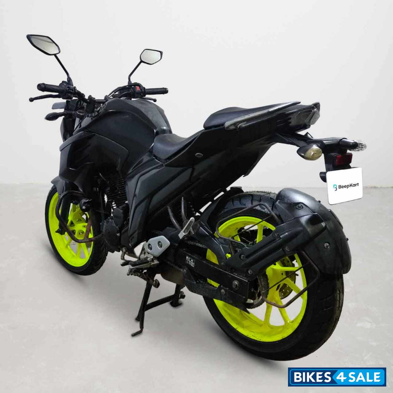 Yamaha FZ25