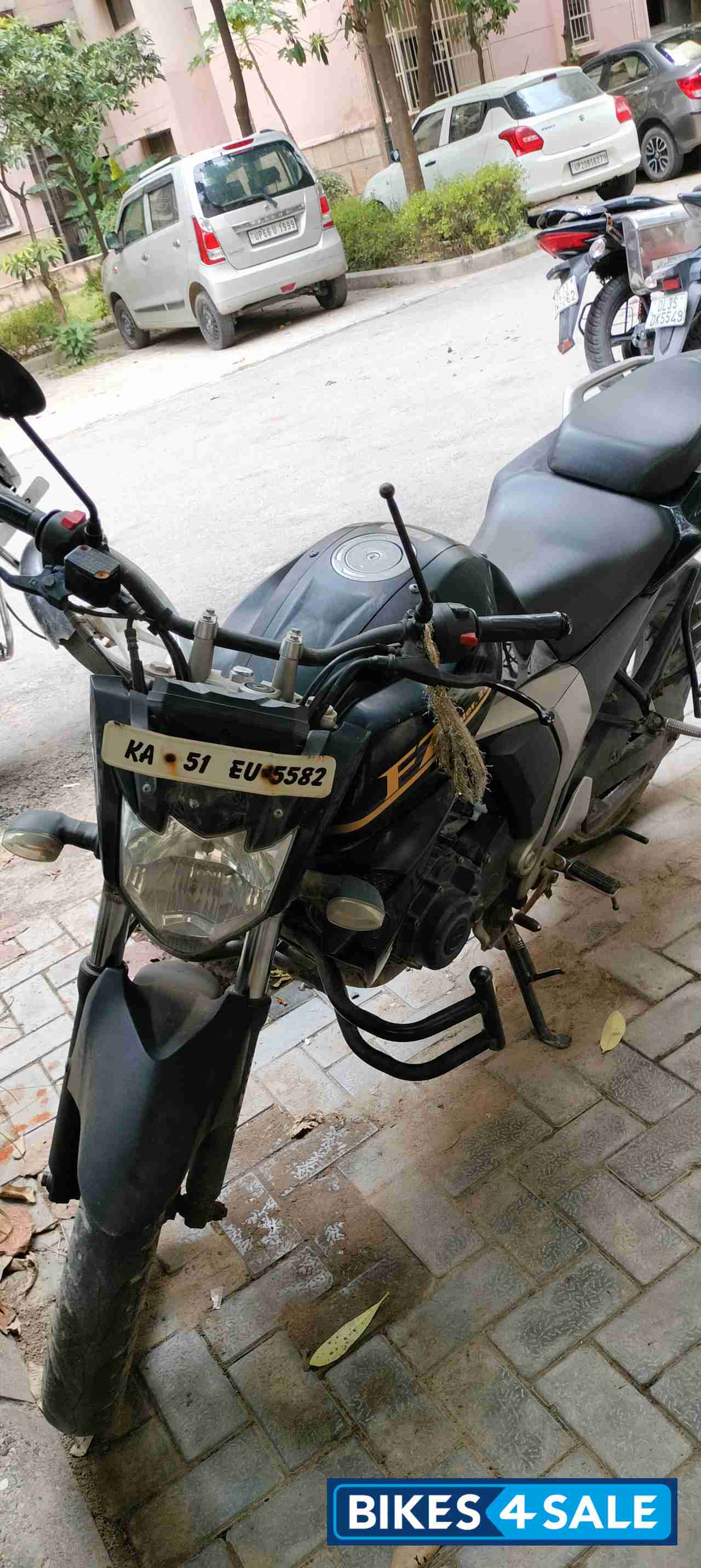 Yamaha FZ FI V2