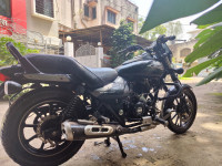Black Bajaj Avenger Street 160 BS6