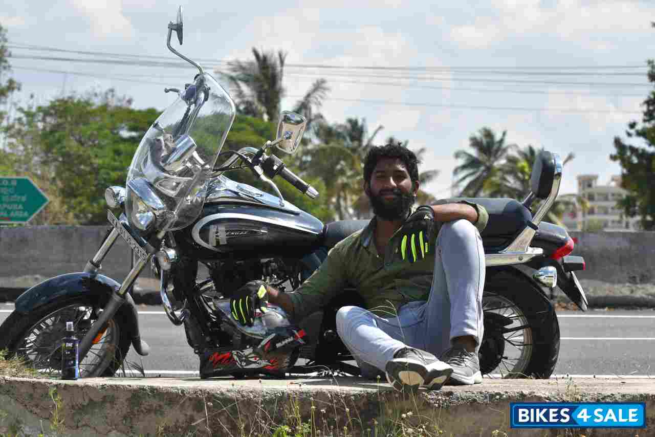 Bajaj Avenger Cruise 220