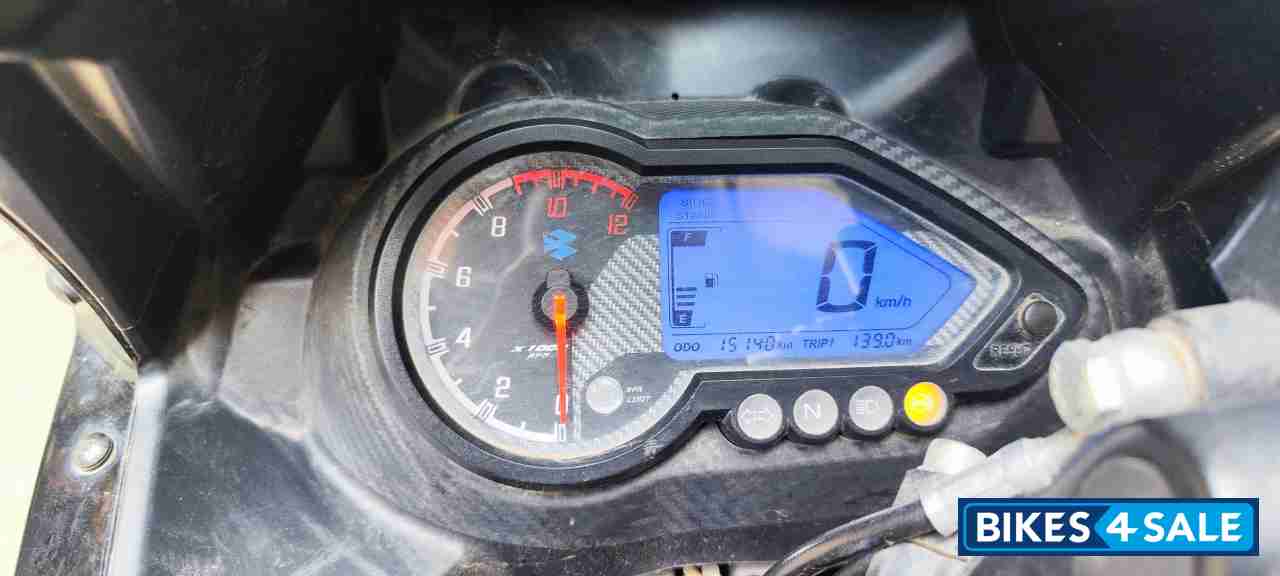 Bajaj Pulsar 180F Neon