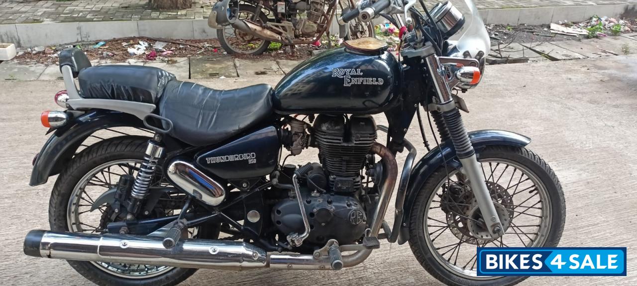 Blue Royal Enfield Thunderbird TwinSpark 350
