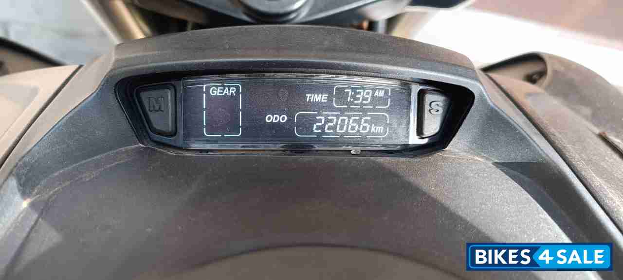 Black Bajaj Dominar 400 ABS BS6