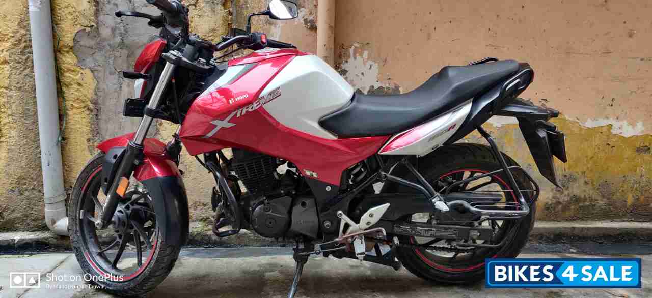 Hero Xtreme 160R 100 Million Edition