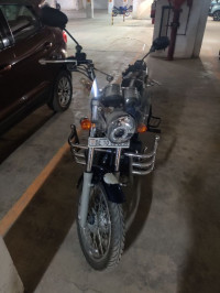 Blue Royal Enfield Thunderbird 350