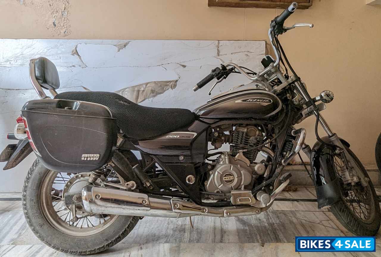 Bajaj Avenger Cruise 220