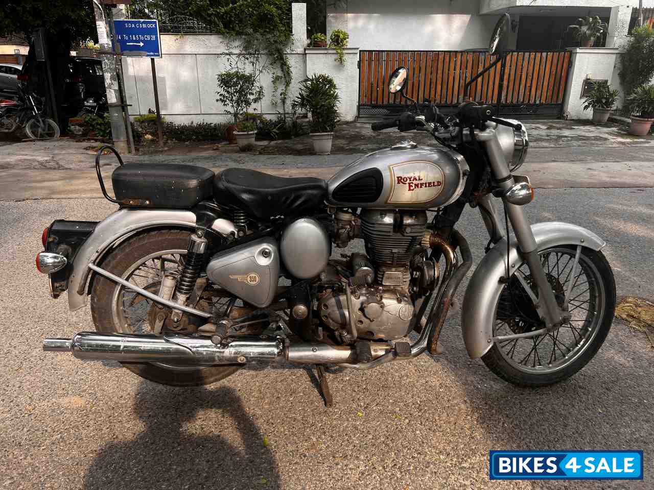 Royal Enfield Classic 350 Royal Enfield Classic 350
