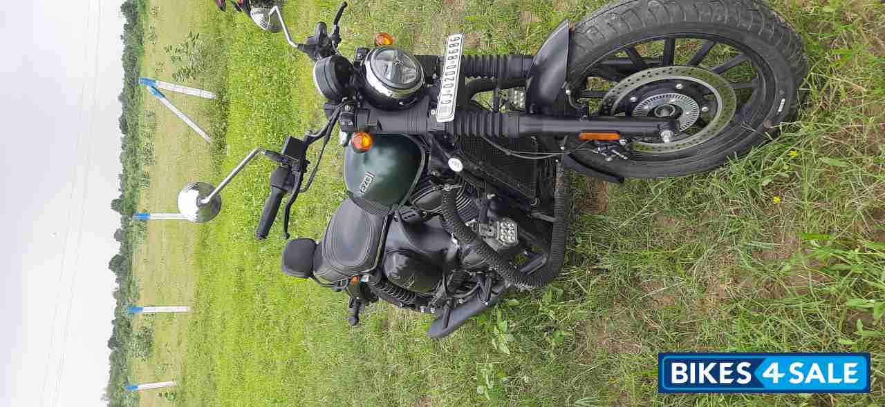 Hunter Green Yezdi Roadster Dark