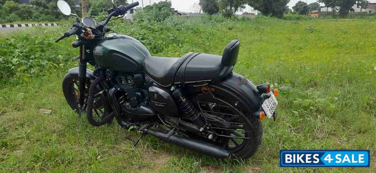Hunter Green Yezdi Roadster Dark