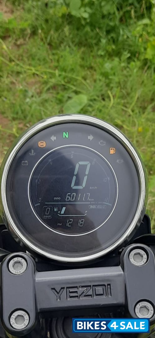 Hunter Green Yezdi Roadster Dark