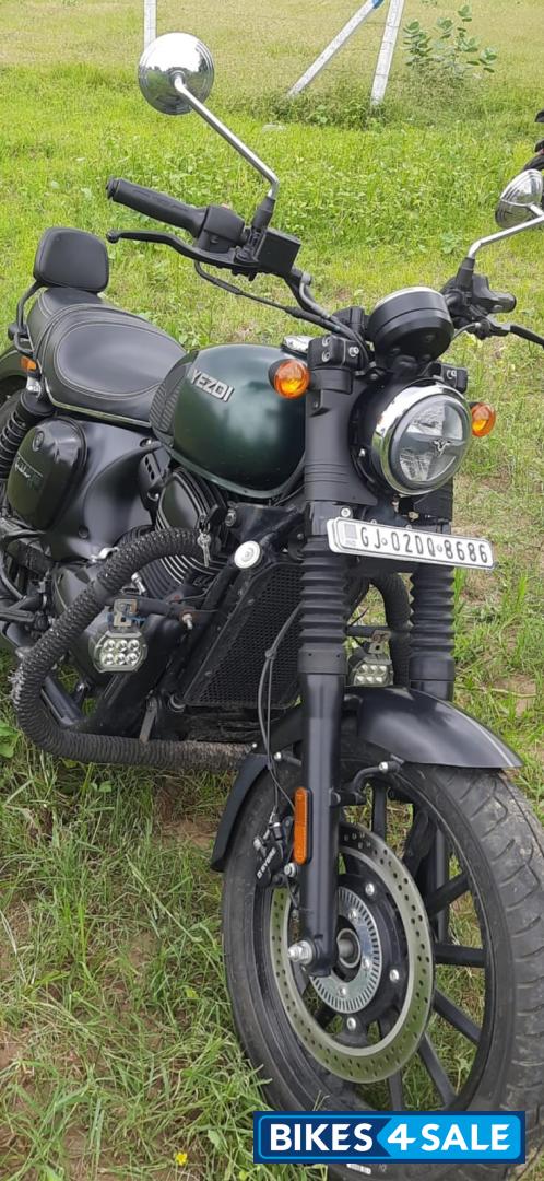 Hunter Green Yezdi Roadster Dark