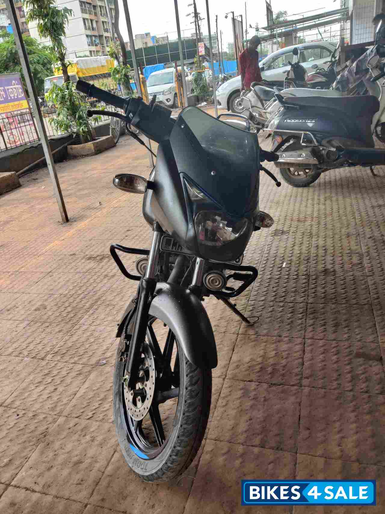 Charcoal Bajaj Pulsar 125